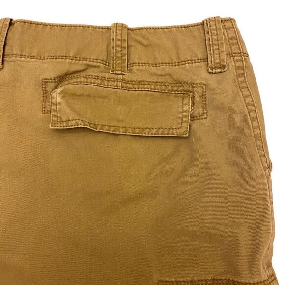 Old Navy Khaki Cargo Shorts Size 40‎ - Picture 9 of 16
